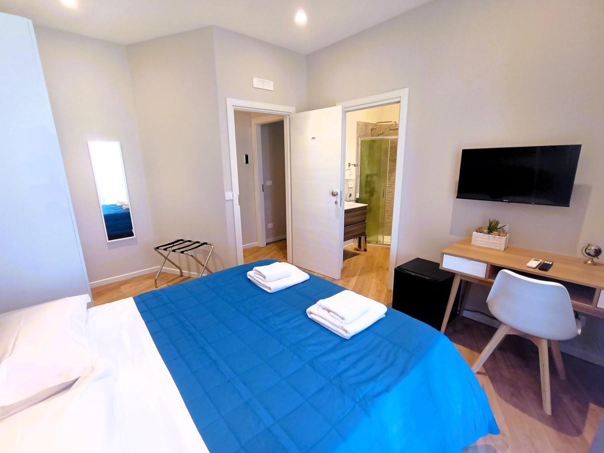 Double Room with Private Bathroom